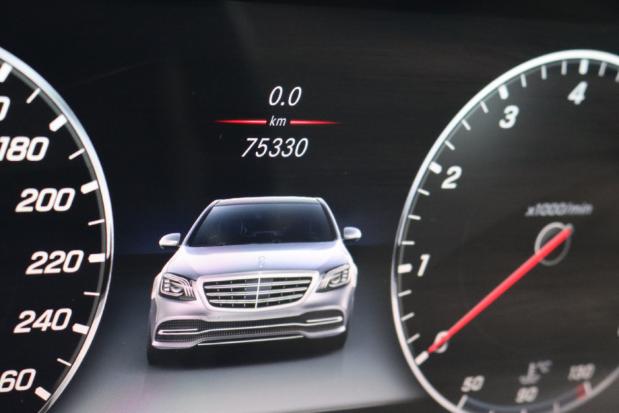 Mercedes-Benz S-Klasse 560 4MATIC Lang AMG Line Premium+ | V8 | Distronic+ | Panoramadak | Memory | Burmester | Stoelventilatie | Soft-Close | HUD | Surround Camera | Keyless Go | Zonweringspakket |
