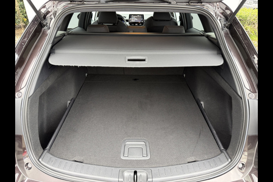 Toyota Corolla Touring Sports 1.8 Hybrid Team D | CarPlay | ACC | Keyless | Camera | DAB+