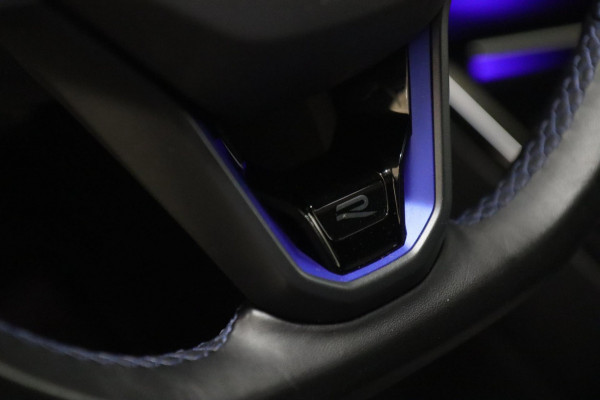 Volkswagen Golf 2.0 TSI R 4Motion PERFORMANCE AKRA/PANO/HUD/IQ/H-K/BOMVOL