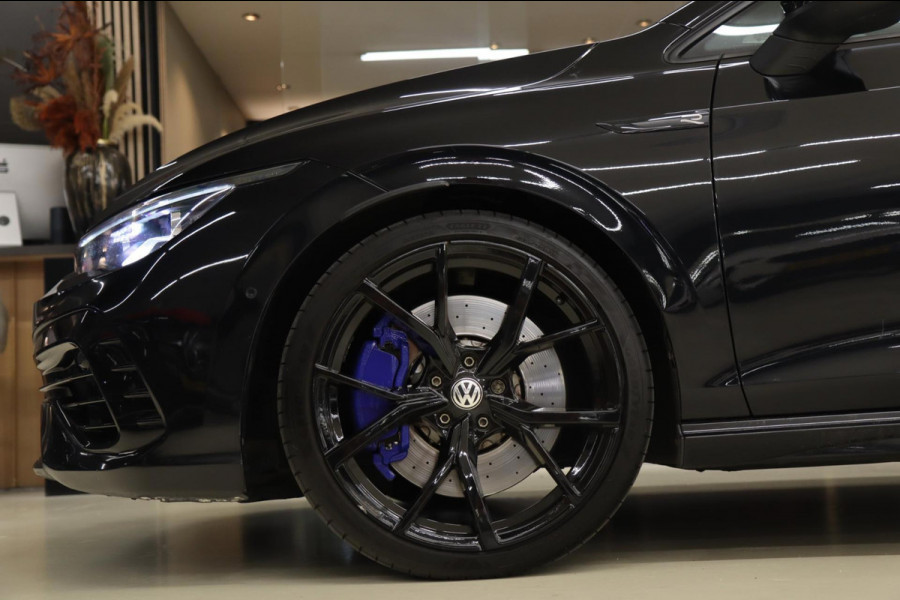 Volkswagen Golf 2.0 TSI R 4Motion PERFORMANCE AKRA/PANO/HUD/IQ/H-K/BOMVOL