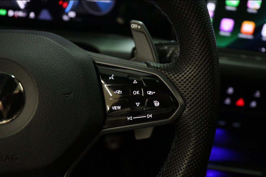 Volkswagen Golf 2.0 TSI R 4Motion PERFORMANCE AKRA/PANO/HUD/IQ/H-K/BOMVOL