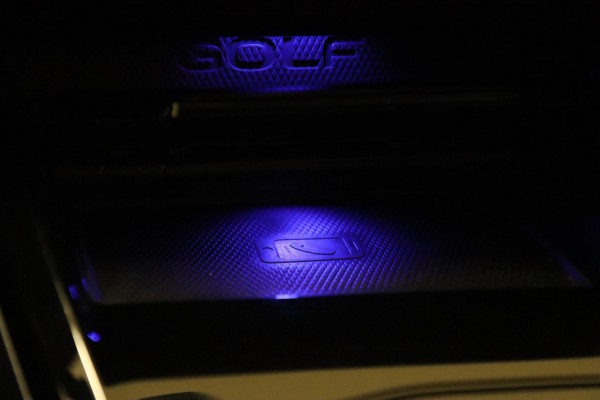 Volkswagen Golf 2.0 TSI R 4Motion PERFORMANCE AKRA/PANO/HUD/IQ/H-K/BOMVOL