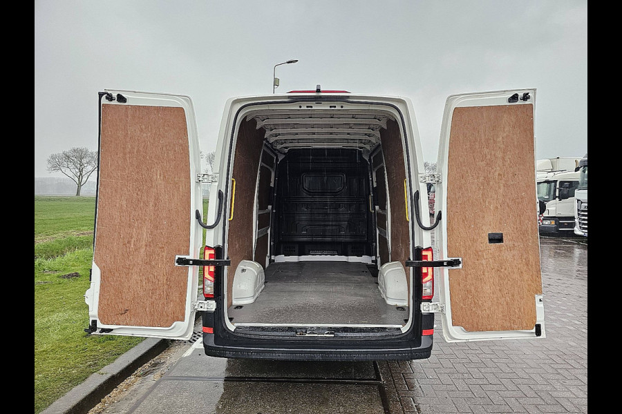 Volkswagen Crafter 35 2.0 TDI L3H3 2x Zijdeur Aut Camera Cruise