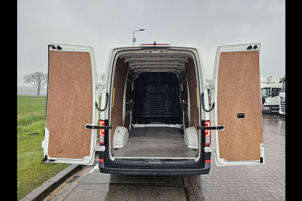 Volkswagen Crafter 35 2.0 TDI L3H3 2x Zijdeur Aut Camera Cruise