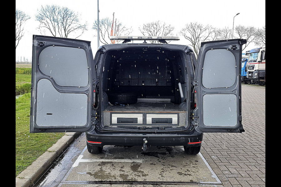 Volkswagen Caddy Cargo 2.0 TDI Comfort airco, zijdeur, trekhaak, 47 dkm.