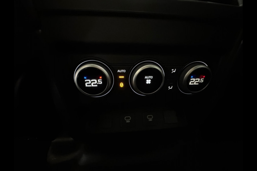 Land Rover Defender 110 2.0 P300e 110 X-Dynamic SE Pano|URBAN