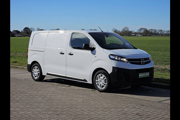 Opel Vivaro 1.5 CDTI L2H1 Edition Airco 3 Zits Cruise Control PDC Achter Euro6 120 PK!
