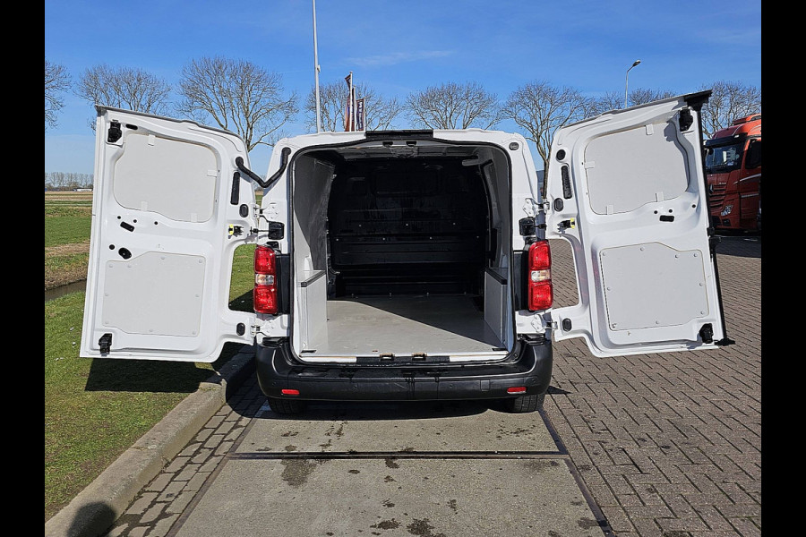 Opel Vivaro 1.5 CDTI L2H1 Edition Airco 3 Zits Cruise Control PDC Achter Euro6 120 PK!