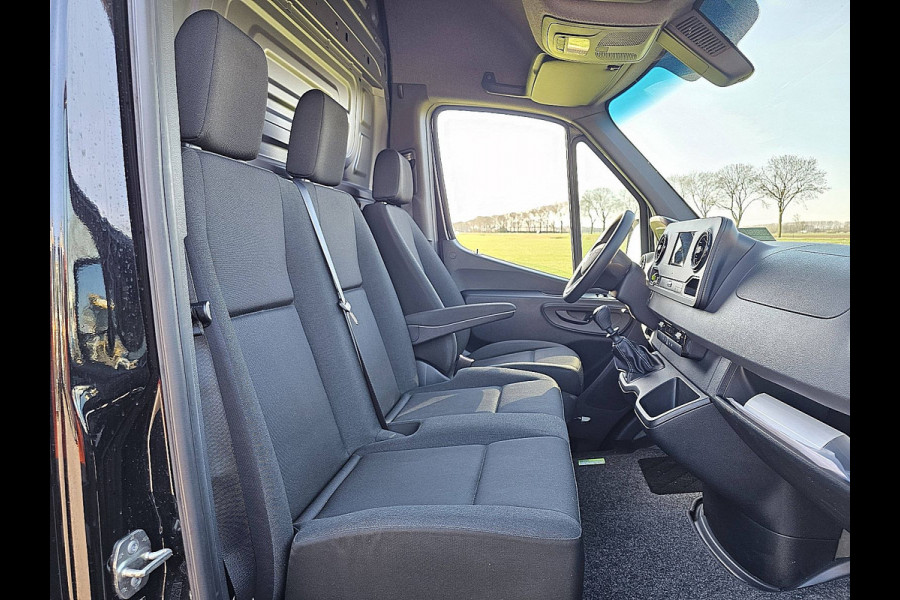 Mercedes-Benz Sprinter 317 L2H2 RWD Mbux Camera Airco 3 Zits Euro6 170 PK!