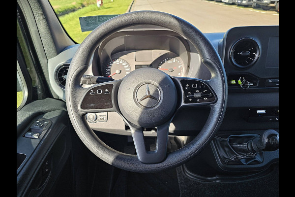 Mercedes-Benz Sprinter 317 L2H2 RWD Mbux Camera Airco 3 Zits Euro6 170 PK!