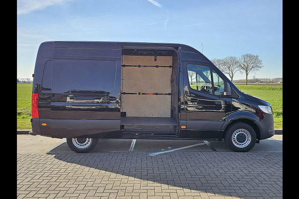 Mercedes-Benz Sprinter 317 L2H2 RWD Mbux Camera Airco 3 Zits Euro6 170 PK!