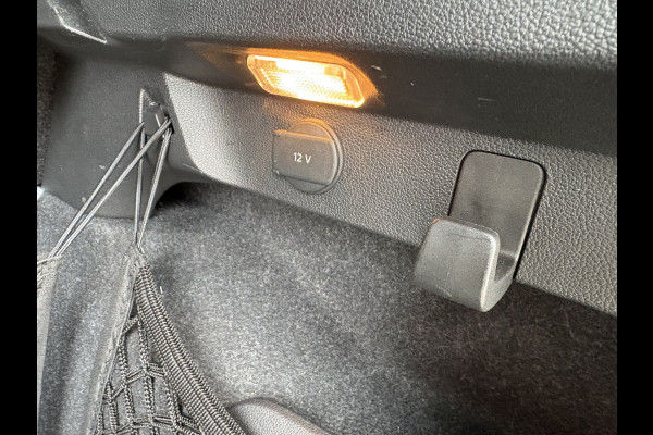 Škoda Kamiq 1.0 TSi 115pk Business Edition PANORAMADAK/VIRTUAL/CAMERA/PDC/19INCH/TREKHAAK