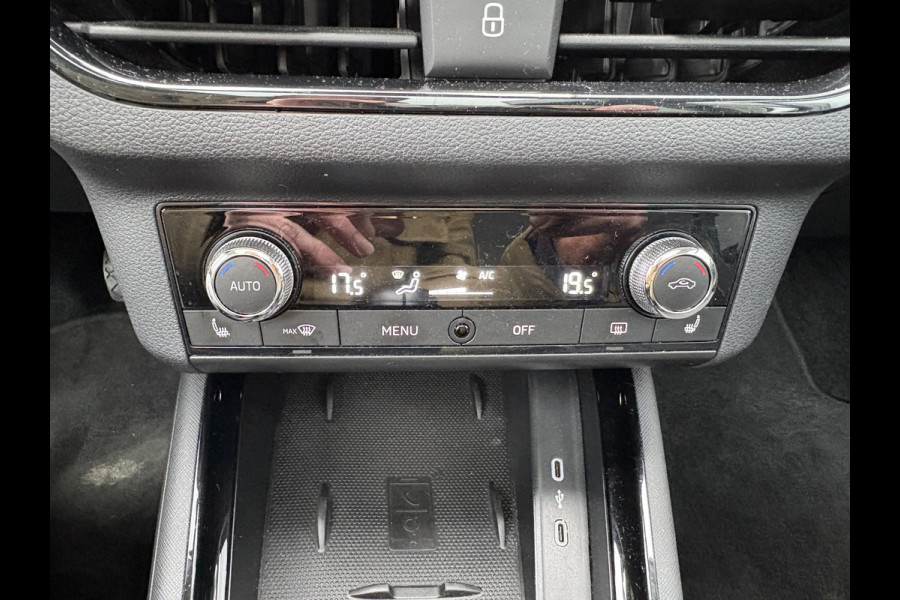 Škoda Kamiq 1.0 TSi 115pk Business Edition PANORAMADAK/VIRTUAL/CAMERA/PDC/19INCH/TREKHAAK