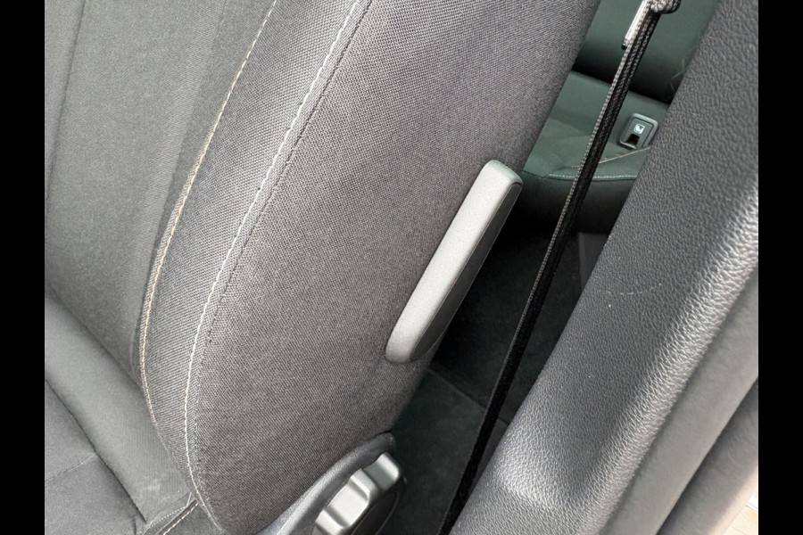 Škoda Kamiq 1.0 TSi 115pk Business Edition PANORAMADAK/VIRTUAL/CAMERA/PDC/19INCH/TREKHAAK