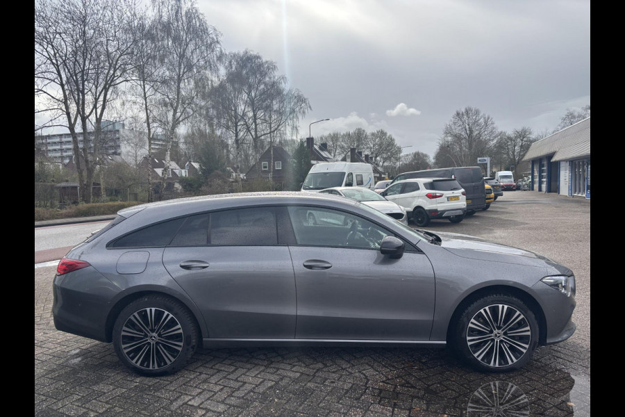 Mercedes-Benz CLA-Klasse Shooting Brake 250 e Progressive | Adaptive cruise control | 360 graden camera | Stoelverwarming