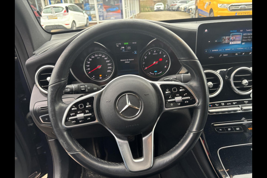 Mercedes-Benz GLC 300e 4MATIC Business Solution | PHEV | 320pk | Plug-in Hybride | Achteruitrijcamera | Navigatie | Half leder