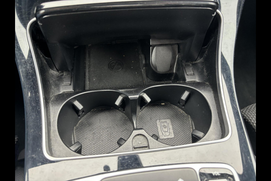 Mercedes-Benz GLC 300e 4MATIC Business Solution | PHEV | 320pk | Plug-in Hybride | Achteruitrijcamera | Navigatie | Half leder