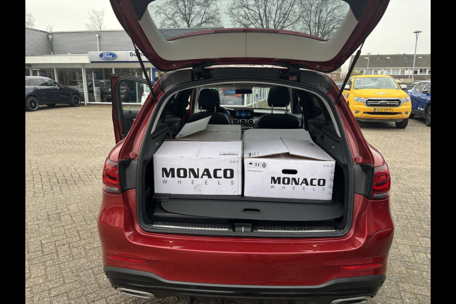 Mercedes-Benz GLC 300e 4MATIC AMG Line | PHEV | Plug-in Hybride | 320pk | Panoramadak | Stoelverwarming | 360 graden camera | Burmester audio