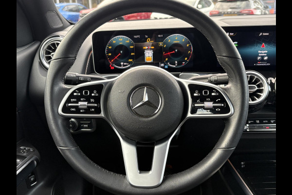 Mercedes-Benz Glb 200 Business Solution Luxury 163pk | Dodehoeksensoren | Elektrische Achterklep | Volledig Leder | Stoelverwarming | Achteruitrijcamera | Eerste eigenaar