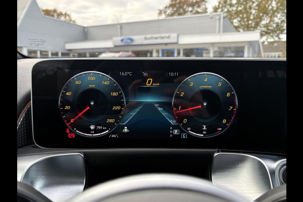 Mercedes-Benz Glb 200 Business Solution Luxury 163pk | Dodehoeksensoren | Elektrische Achterklep | Volledig Leder | Stoelverwarming | Achteruitrijcamera | Eerste eigenaar