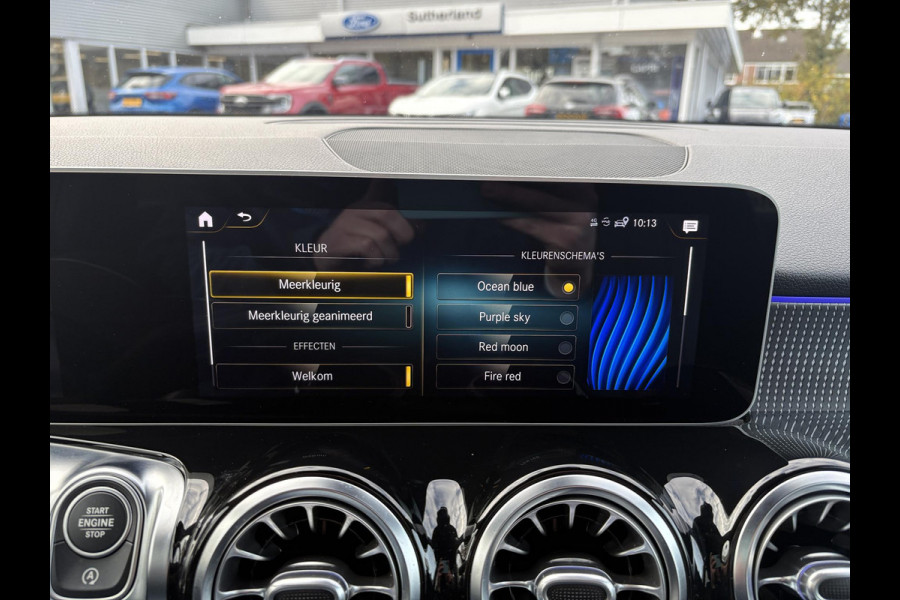 Mercedes-Benz Glb 200 Business Solution Luxury 163pk | Dodehoeksensoren | Elektrische Achterklep | Volledig Leder | Stoelverwarming | Achteruitrijcamera | Eerste eigenaar