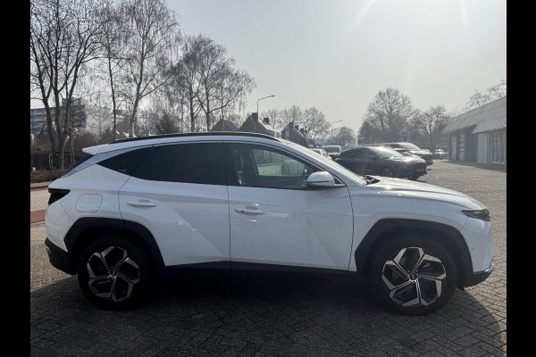 Hyundai Tucson 1.6 T-GDI PHEV Premium Sky 4WD | Panoramadak | Dealer onderhouden | Leder | Achteruitrijcamera