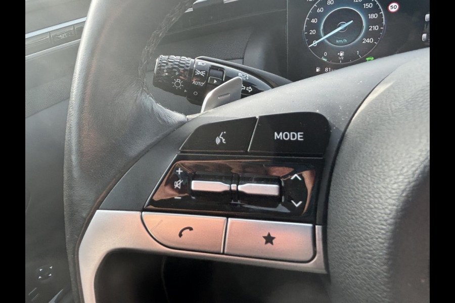 Hyundai Tucson 1.6 T-GDI PHEV Premium Sky 4WD | Panoramadak | Dealer onderhouden | Leder | Achteruitrijcamera