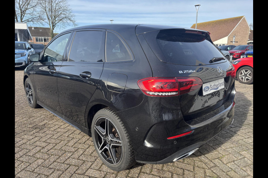 Mercedes-Benz B-Klasse 250 e AMG Line | Plug-in Hybride | PHEV | Stoelverwarming | Camera | Navigatiesysteem | getint warmtewerend glas