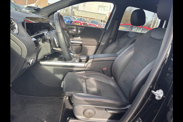 Mercedes-Benz B-Klasse 250 e AMG Line | Plug-in Hybride | PHEV | Stoelverwarming | Camera | Navigatiesysteem | getint warmtewerend glas