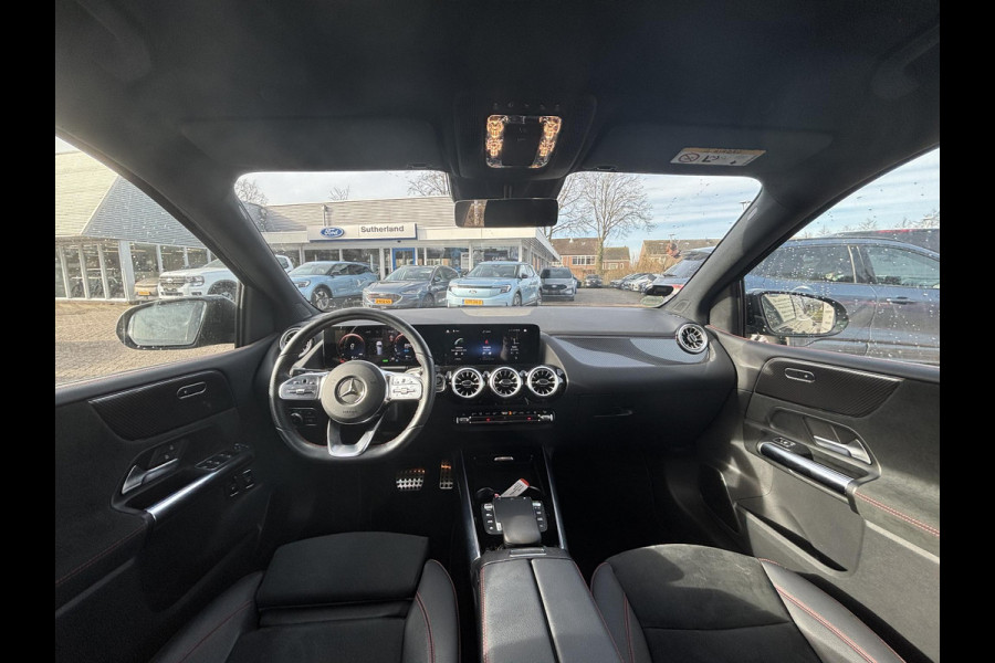 Mercedes-Benz B-Klasse 250 e AMG Line | Plug-in Hybride | PHEV | Stoelverwarming | Camera | Navigatiesysteem | getint warmtewerend glas