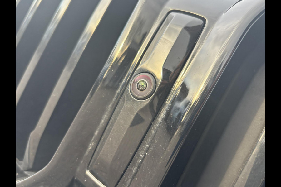 BMW X3 xDrive30e M Sport | Plug-in Hybride | incl. BMW Service Inclusive (5 jaar/100.000 km) | M pakket | Harman Kardon | Sportstoelen | Elektrische stoelen met geheugenfunctie | 360 graden camera | Stoelverwarming | Keyless | Elektrische achterklep | Adaptive Led | High-beam Headlights Control | Head Up Display | Adaptief demping systeem