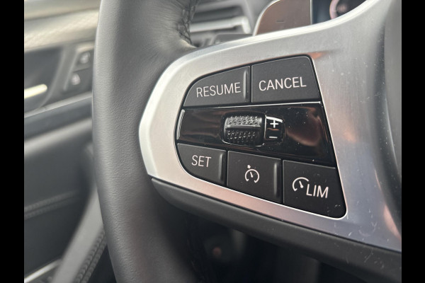 BMW X3 xDrive30e M Sport | Plug-in Hybride | incl. BMW Service Inclusive (5 jaar/100.000 km) | M pakket | Harman Kardon | Sportstoelen | Elektrische stoelen met geheugenfunctie | 360 graden camera | Stoelverwarming | Keyless | Elektrische achterklep | Adaptive Led | High-beam Headlights Control | Head Up Display | Adaptief demping systeem