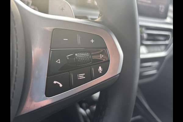 BMW X3 xDrive30e M Sport | Plug-in Hybride | incl. BMW Service Inclusive (5 jaar/100.000 km) | M pakket | Harman Kardon | Sportstoelen | Elektrische stoelen met geheugenfunctie | 360 graden camera | Stoelverwarming | Keyless | Elektrische achterklep | Adaptive Led | High-beam Headlights Control | Head Up Display | Adaptief demping systeem