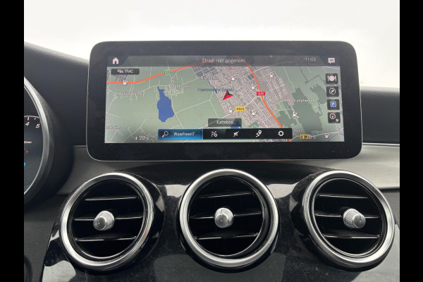 Mercedes-Benz GLC 300e 4MATIC AMG Line | 320pk PHEV | Panormadak | Afneembare Trekhaak | Burmester Audio | Stoelverwarming |  Achteruitrijcamera