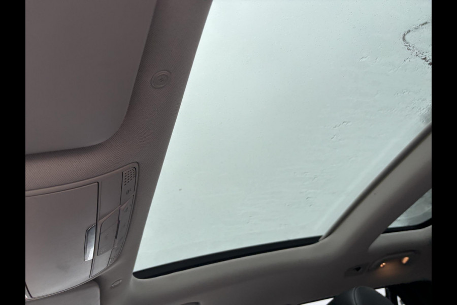 Mercedes-Benz GLC 300e 4MATIC AMG Line | 320pk PHEV | Panormadak | Afneembare Trekhaak | Burmester Audio | Stoelverwarming |  Achteruitrijcamera