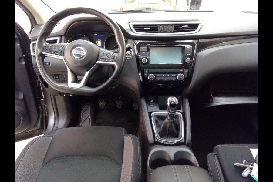 Nissan QASHQAI 1.3 DIG-T Design Edition | 75.000 km | Panoramadak | Navigatie
