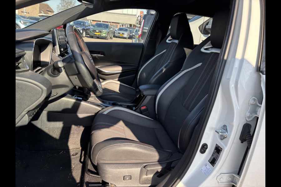 Toyota Corolla Touring Sports 1.8 Hybrid GR-Sport | 122pk | Trekhaak | Adaptieve Cruise | Stoelverwarming | 18 inch velgen | Full LED