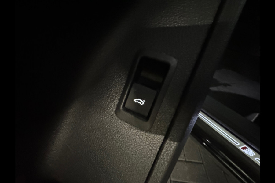 Audi Q3 35 TFSI S Line Pano|Camera|Sfeer|CarPlay|NL Auto|NAP