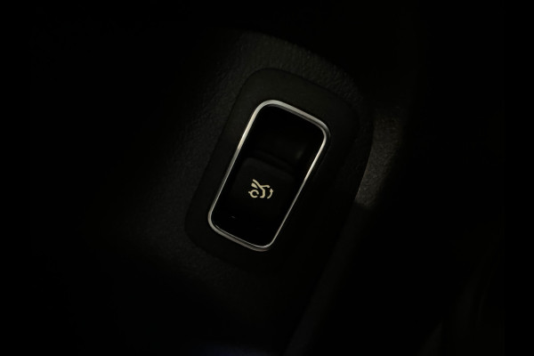 Mercedes-Benz CLA-Klasse 250 4MATIC AMG Premium+ Pano|Memory