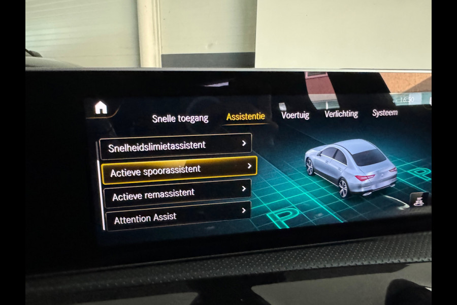 Mercedes-Benz CLA-Klasse 250 4MATIC AMG Premium+ Pano|Memory