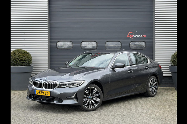 BMW 3-serie 330e | 360* Camera | Navigatie | Lederen Bekleding | DAB | Trekhaak |