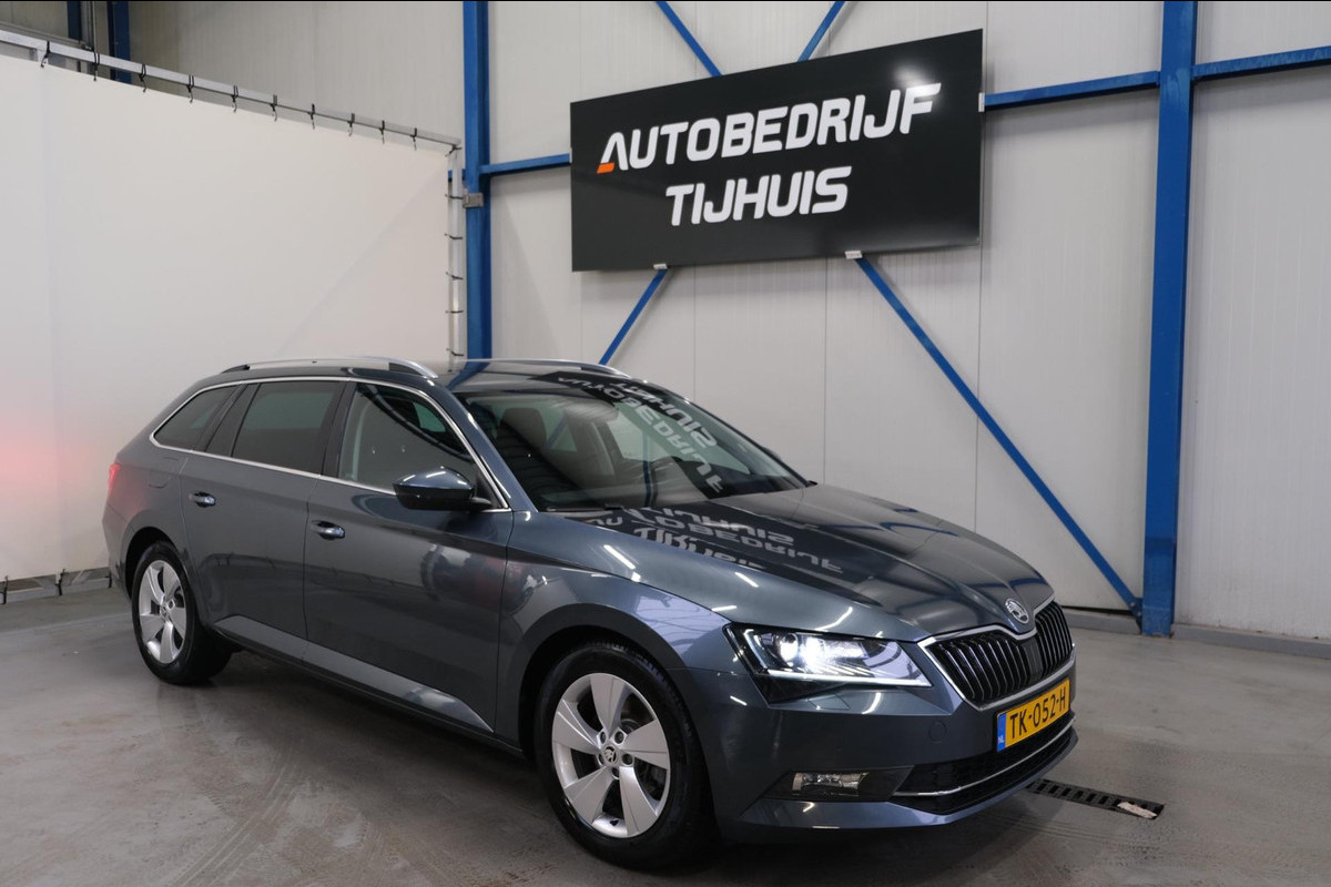 Škoda Superb Combi 1.4 TSI ACT Ambition Business Automaat - N.A.P. Airco, Cruise, Navi, PDC.