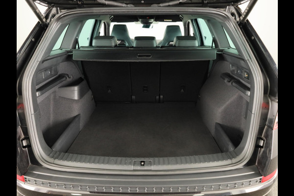 Škoda Kodiaq 1.5 TSI Sportline Business 150 pk Automaat (DSG) | Navigatie | Trekhaak (wegklapbaar) | Parkeersensoren | Achteruitrijcamera | Autom. airco (3 zones) | Stoelverwarming |