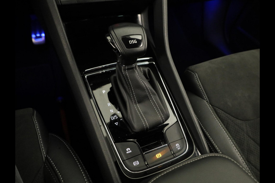 Škoda Kodiaq 1.5 TSI Sportline Business 150 pk Automaat (DSG) | Navigatie | Trekhaak (wegklapbaar) | Parkeersensoren | Achteruitrijcamera | Autom. airco (3 zones) | Stoelverwarming |