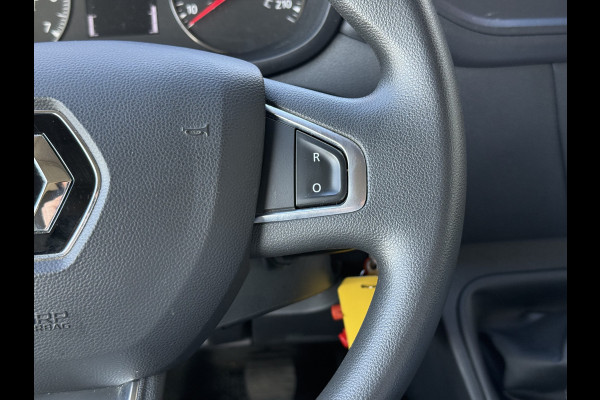 Renault Master T35 2.3 dCi 145 Bakwagen met laadklep | NL-auto | Zijdeur | Cruisec. | Airco