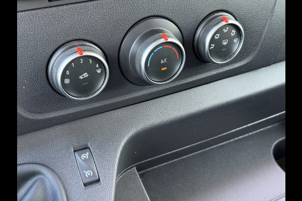 Renault Master T35 2.3 dCi 145 Bakwagen met laadklep | NL-auto | Zijdeur | Cruisec. | Airco