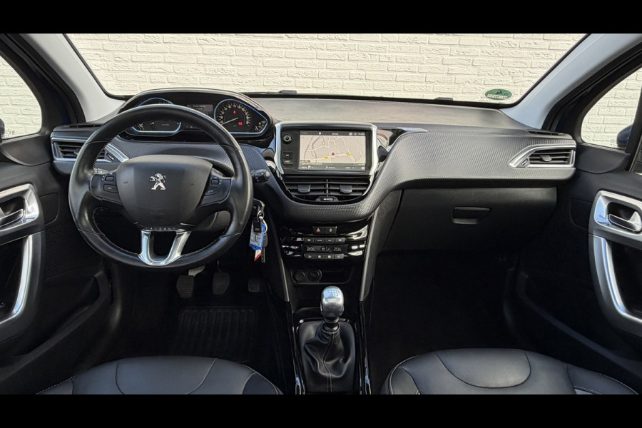 Peugeot 2008 1.2 PureTech Camera Cruise Stoelverwarming Carplay Panorama Trekhaak Navigatie