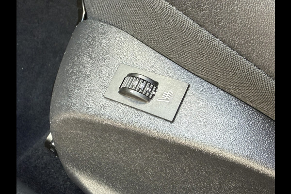 Peugeot 2008 1.2 PureTech Camera Cruise Stoelverwarming Carplay Panorama Trekhaak Navigatie