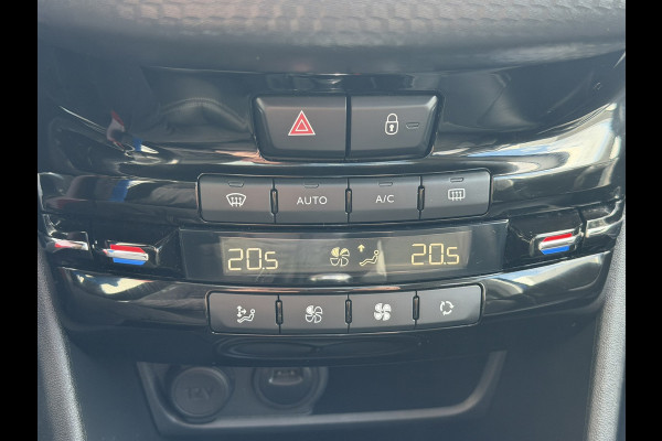 Peugeot 2008 1.2 PureTech Camera Cruise Stoelverwarming Carplay Panorama Trekhaak Navigatie