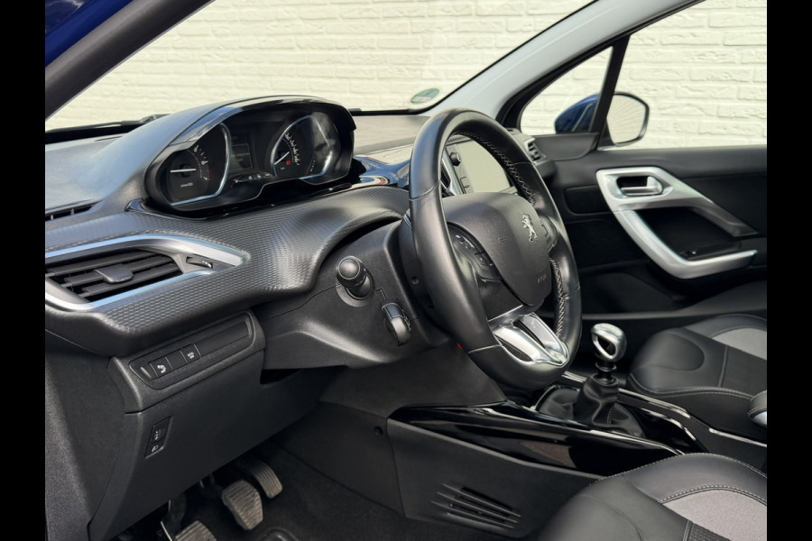 Peugeot 2008 1.2 PureTech Camera Cruise Stoelverwarming Carplay Panorama Trekhaak Navigatie